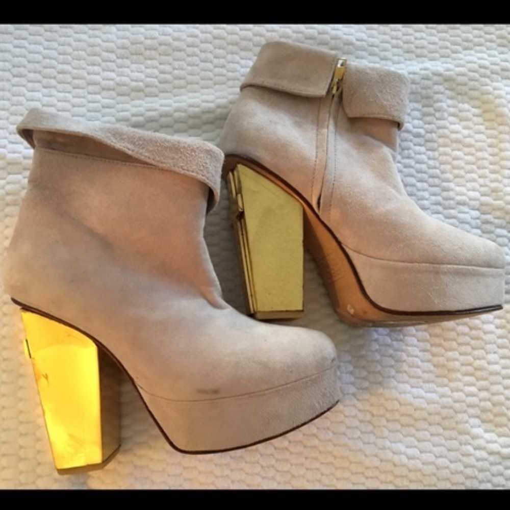 Friend Of Mine Cross Suede Beige with Brass Block Heel Boots Sz 36